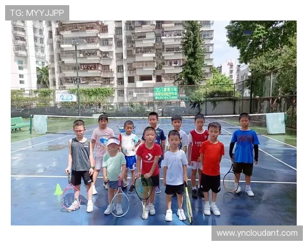 深圳网球队的奋斗历程：从青涩梦想到辉煌成就的真实记录